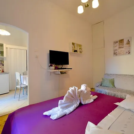 Appartement Aks Apartment, - Center