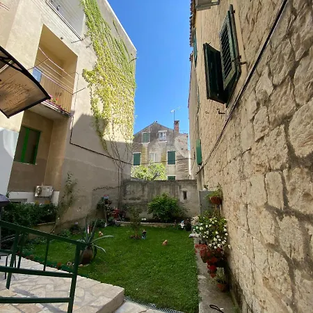 Aks Apartment, - Center Appartement Split